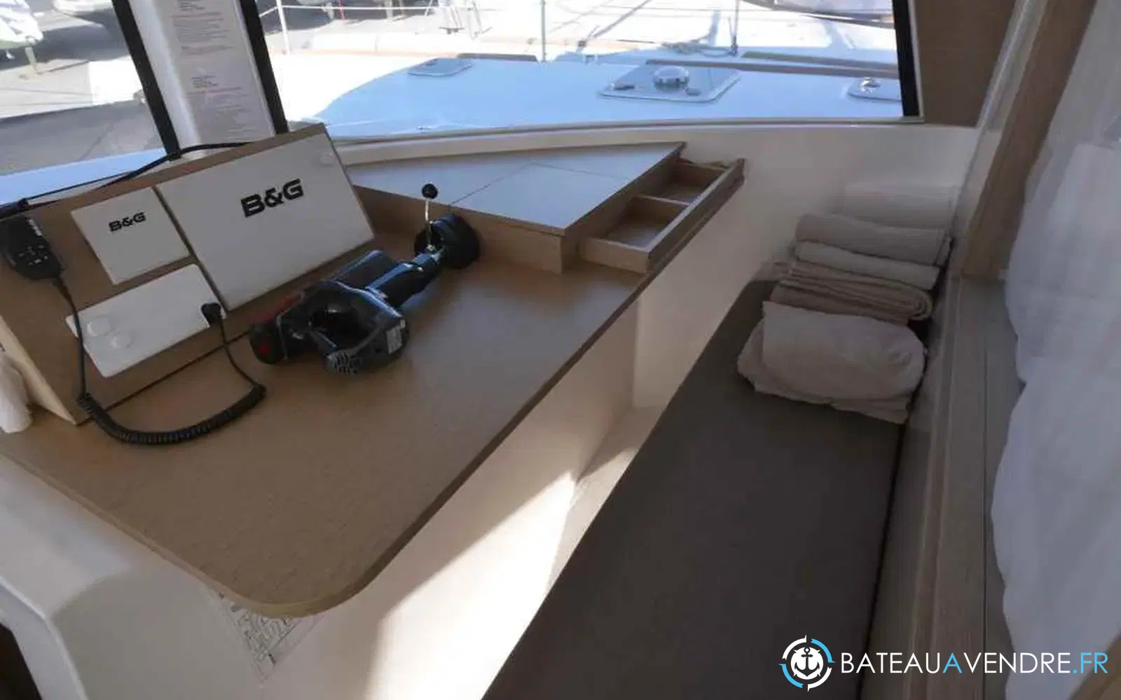 slider 11 Neel Trimarans Neel 47