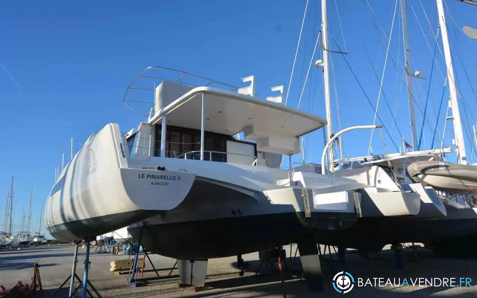 slider 1 Neel Trimarans Neel 47