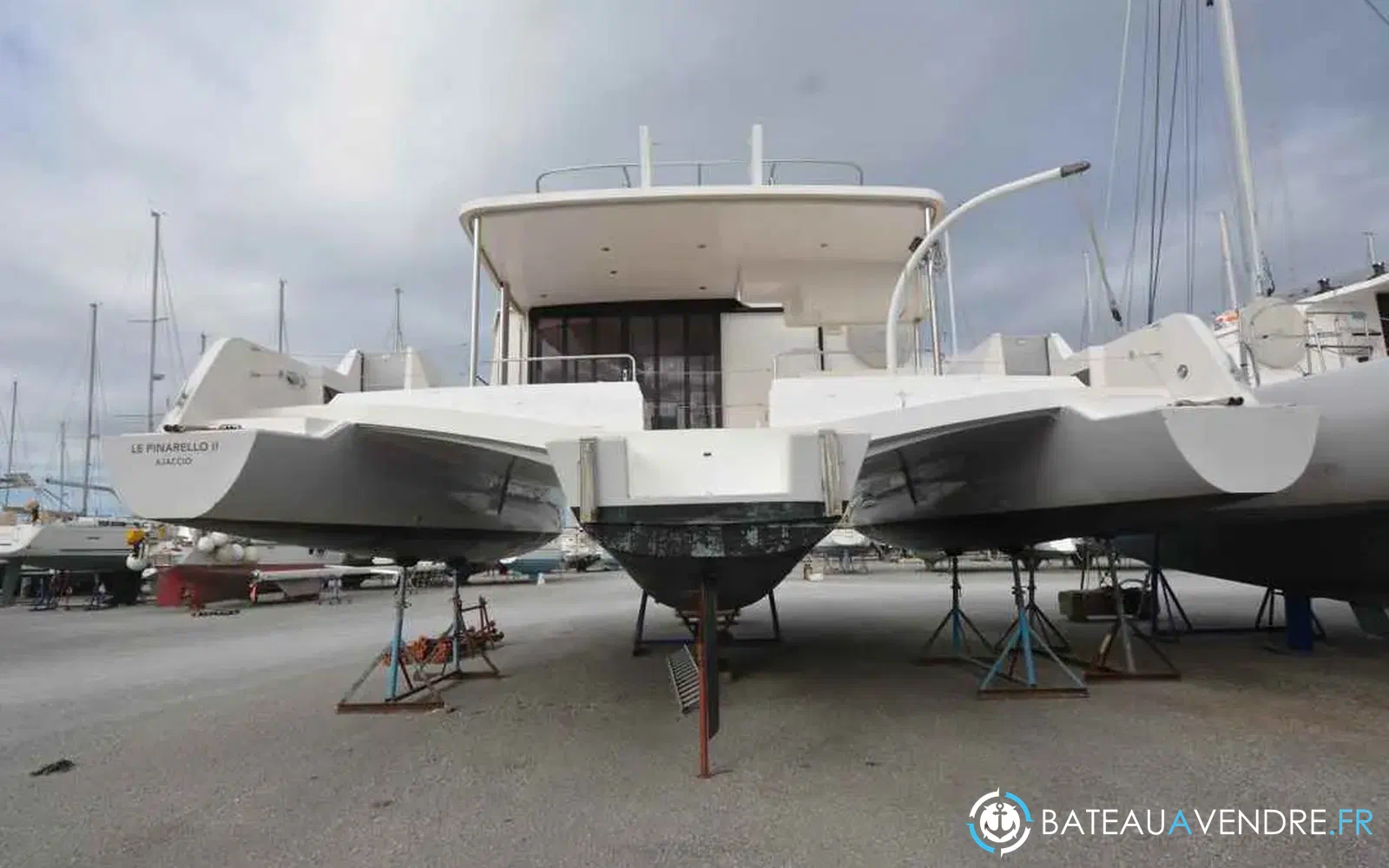 slider 4 Neel Trimarans Neel 47