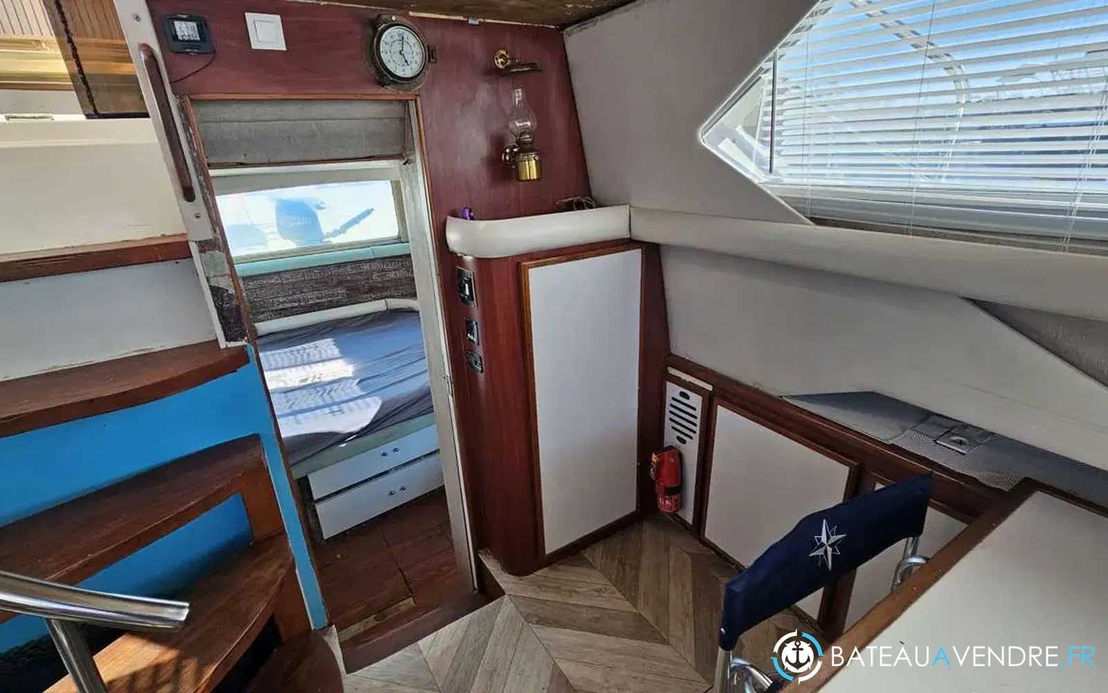 slider 10 Cruisers Yachts 3850 AFT