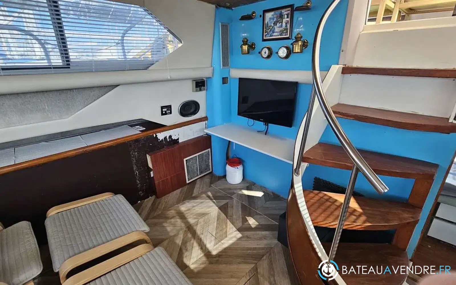 slider 11 Cruisers Yachts 3850 AFT