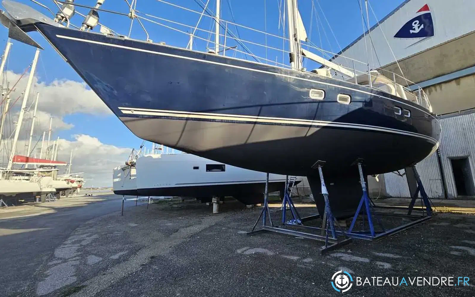 slider 0 Wauquiez Pilot Saloon 60