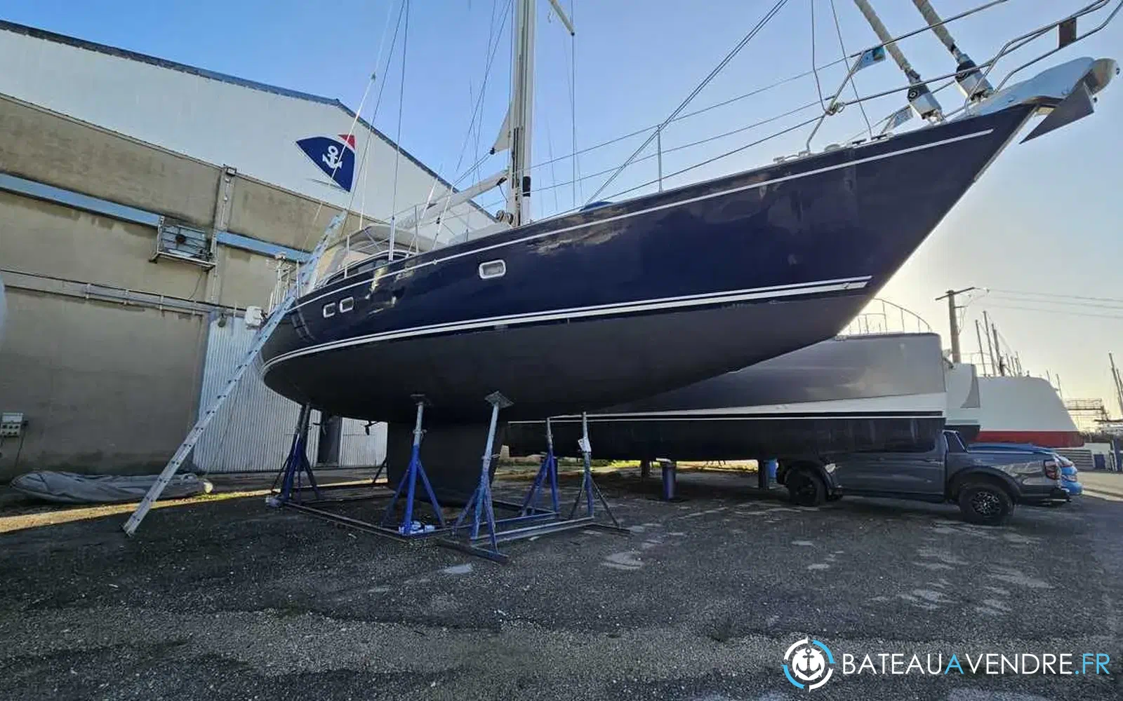 slider 1 Wauquiez Pilot Saloon 60