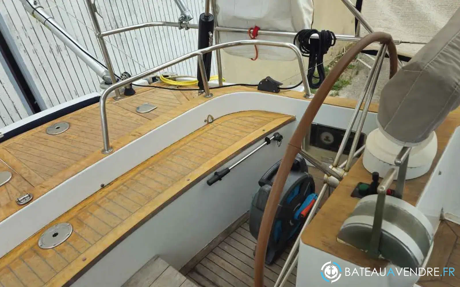slider 6 Wauquiez Pilot Saloon 60