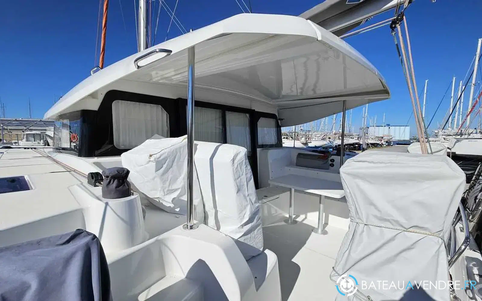 slider 8 Beneteau Excess 11