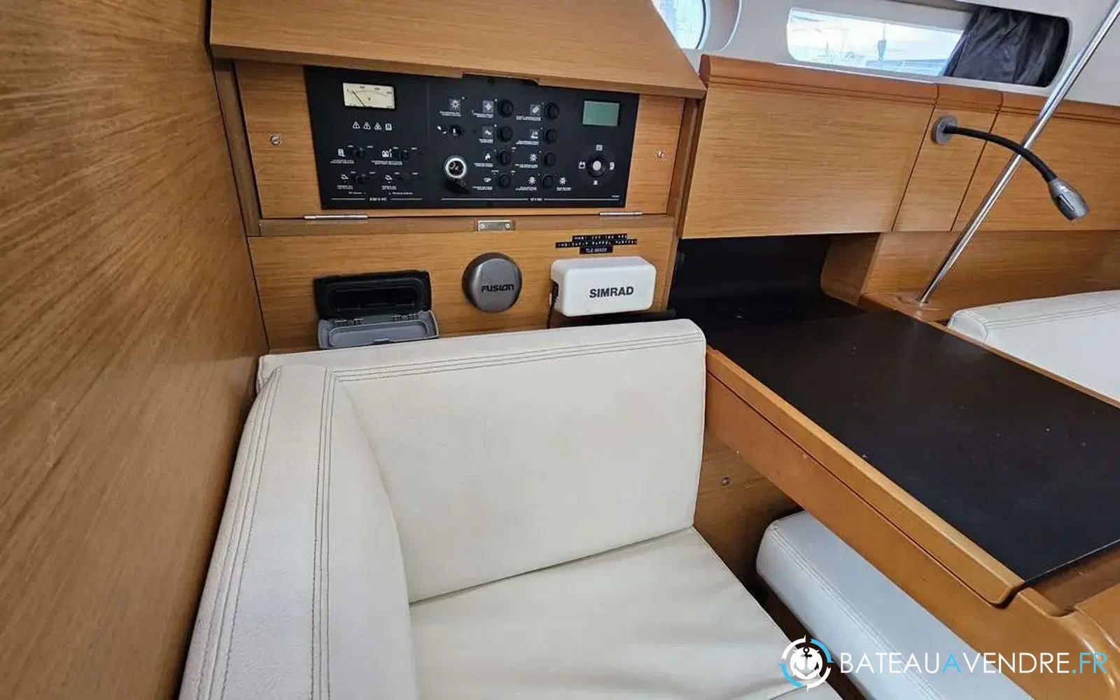 slider 9 Jeanneau Sun Odyssey 409