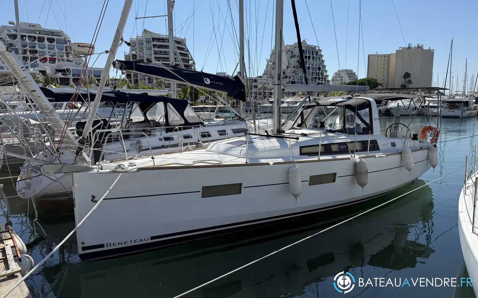 slider 3 Beneteau Oceanis 38