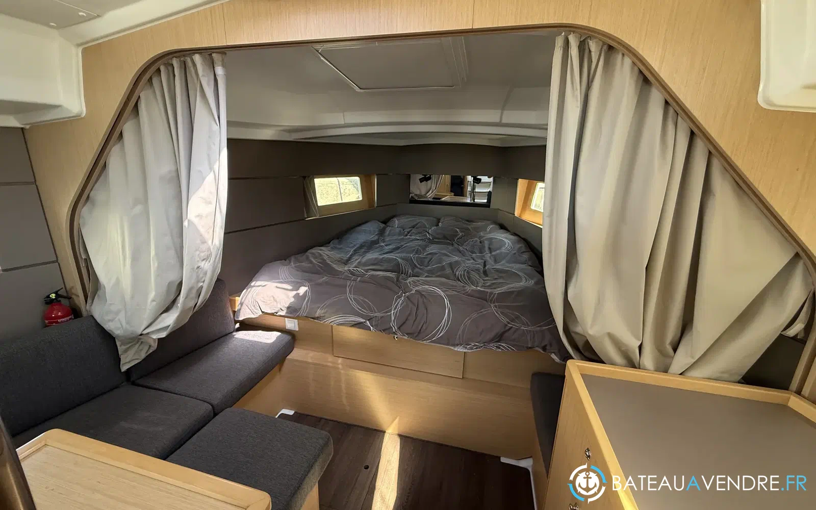 slider 48 Beneteau Oceanis 38