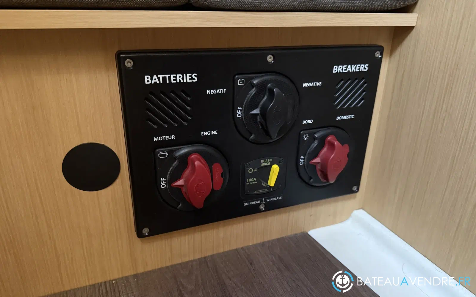 slider 57 Beneteau Oceanis 38