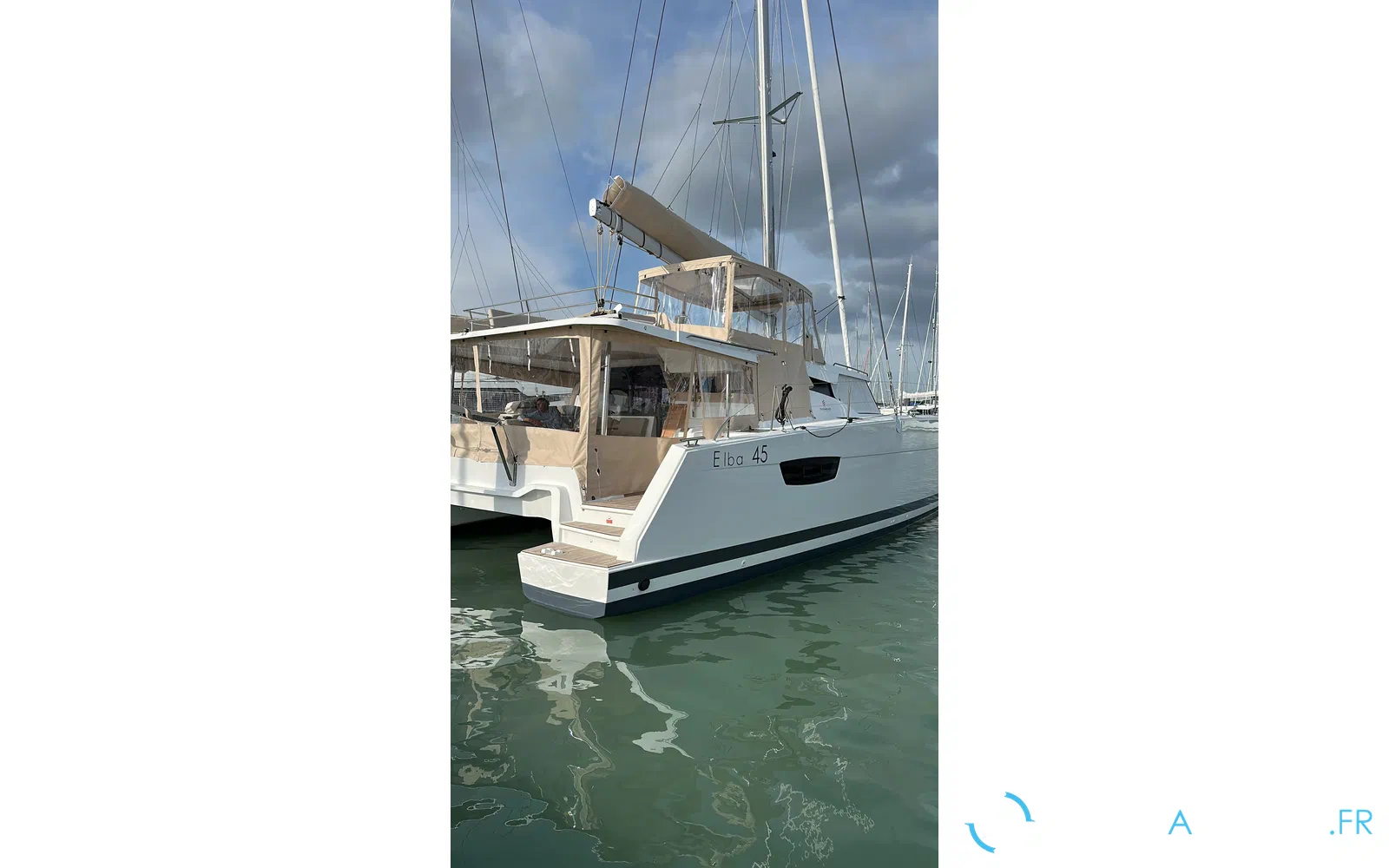 slider 15 Fountaine Pajot Elba 45
