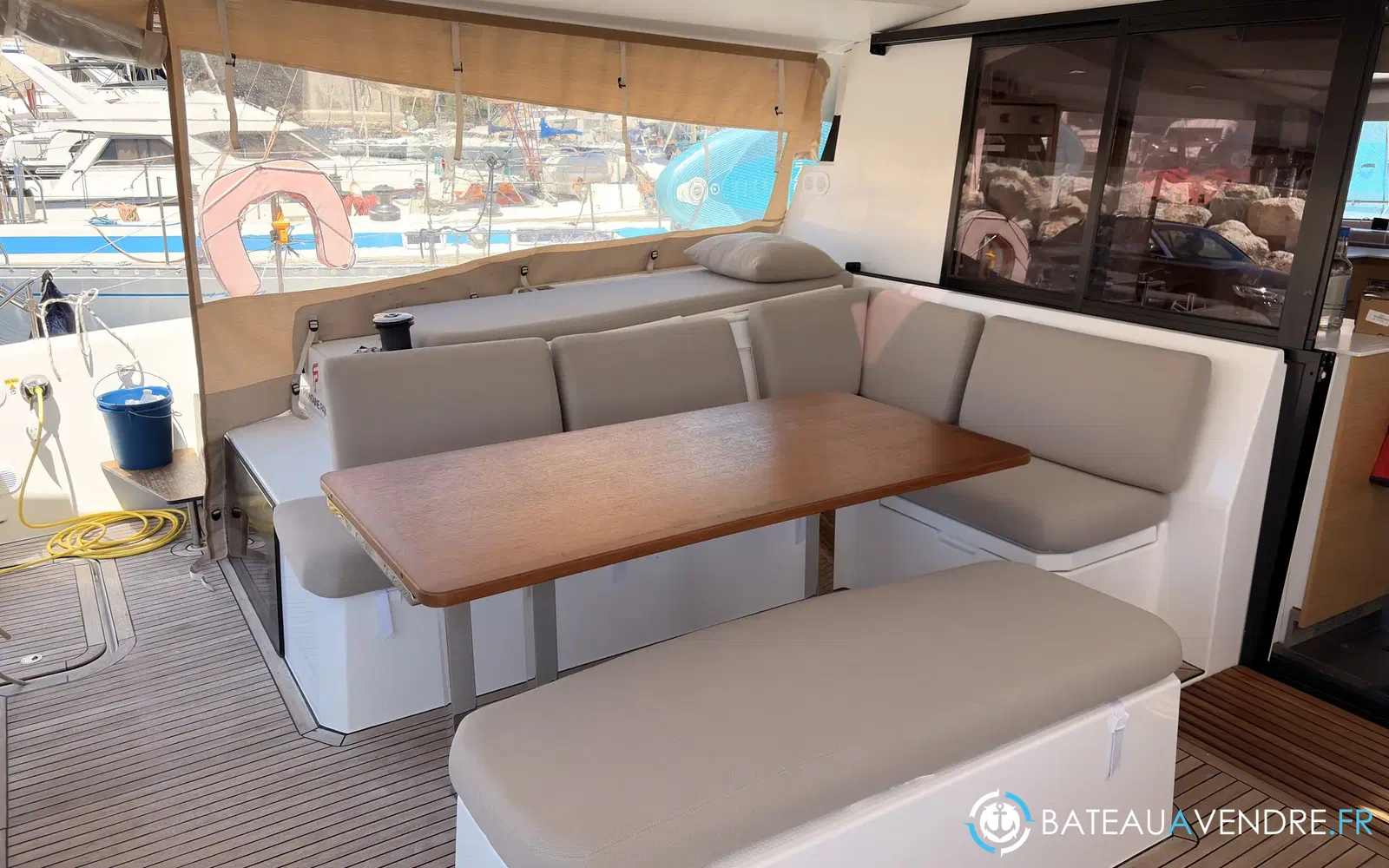 slider 21 Fountaine Pajot Elba 45