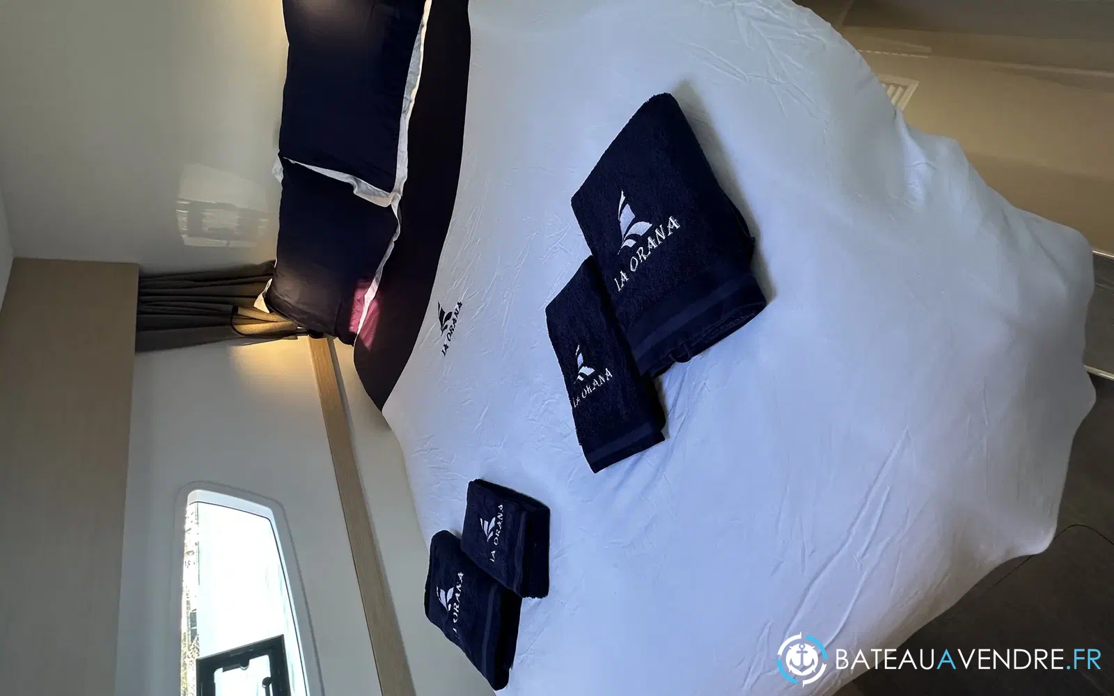 slider 28 Fountaine Pajot Elba 45