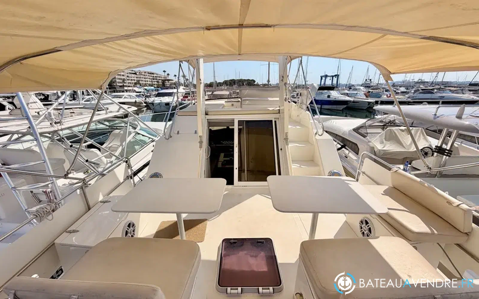 slider 4 Fairline 36 Sedan