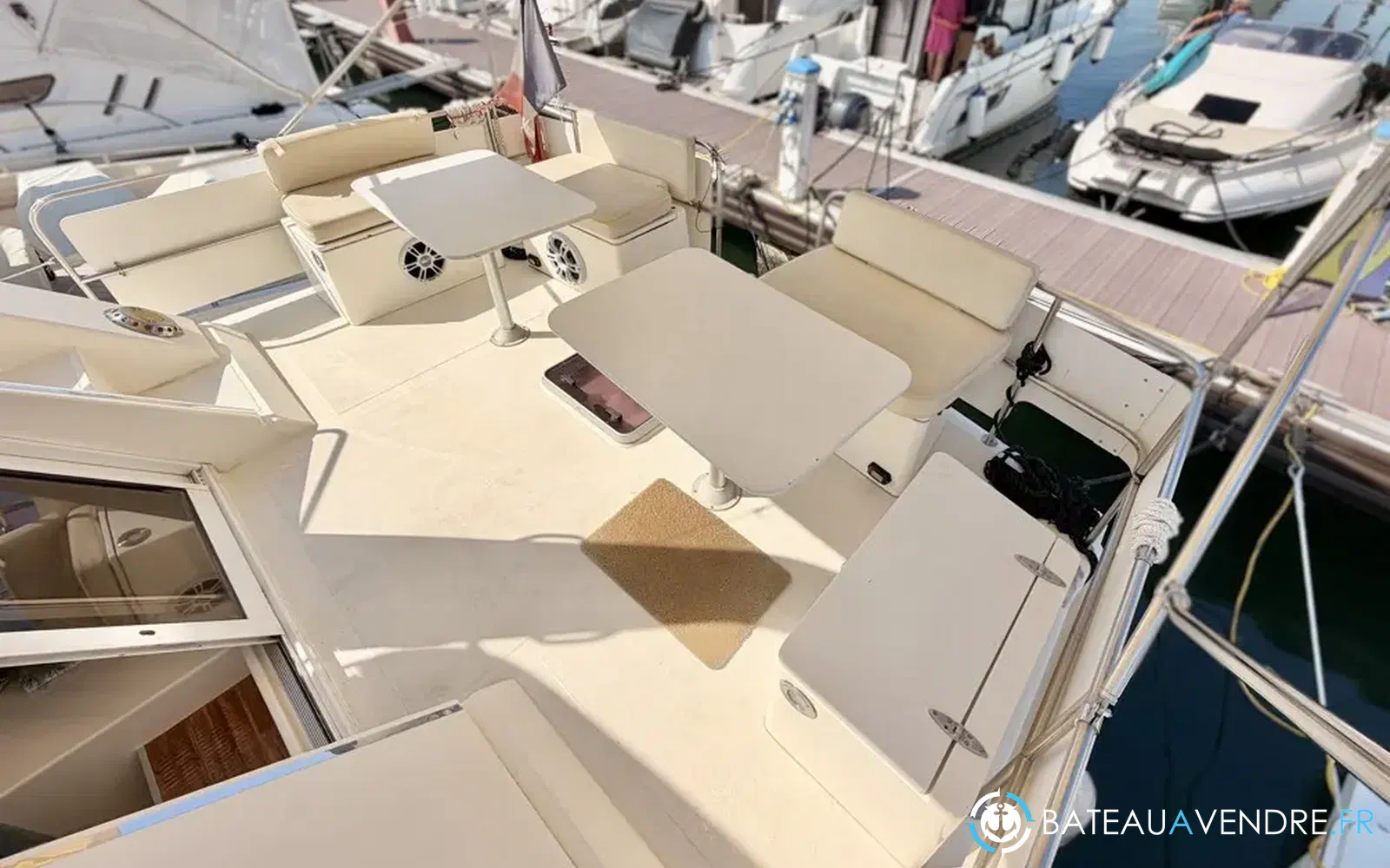 slider 6 Fairline 36 Sedan