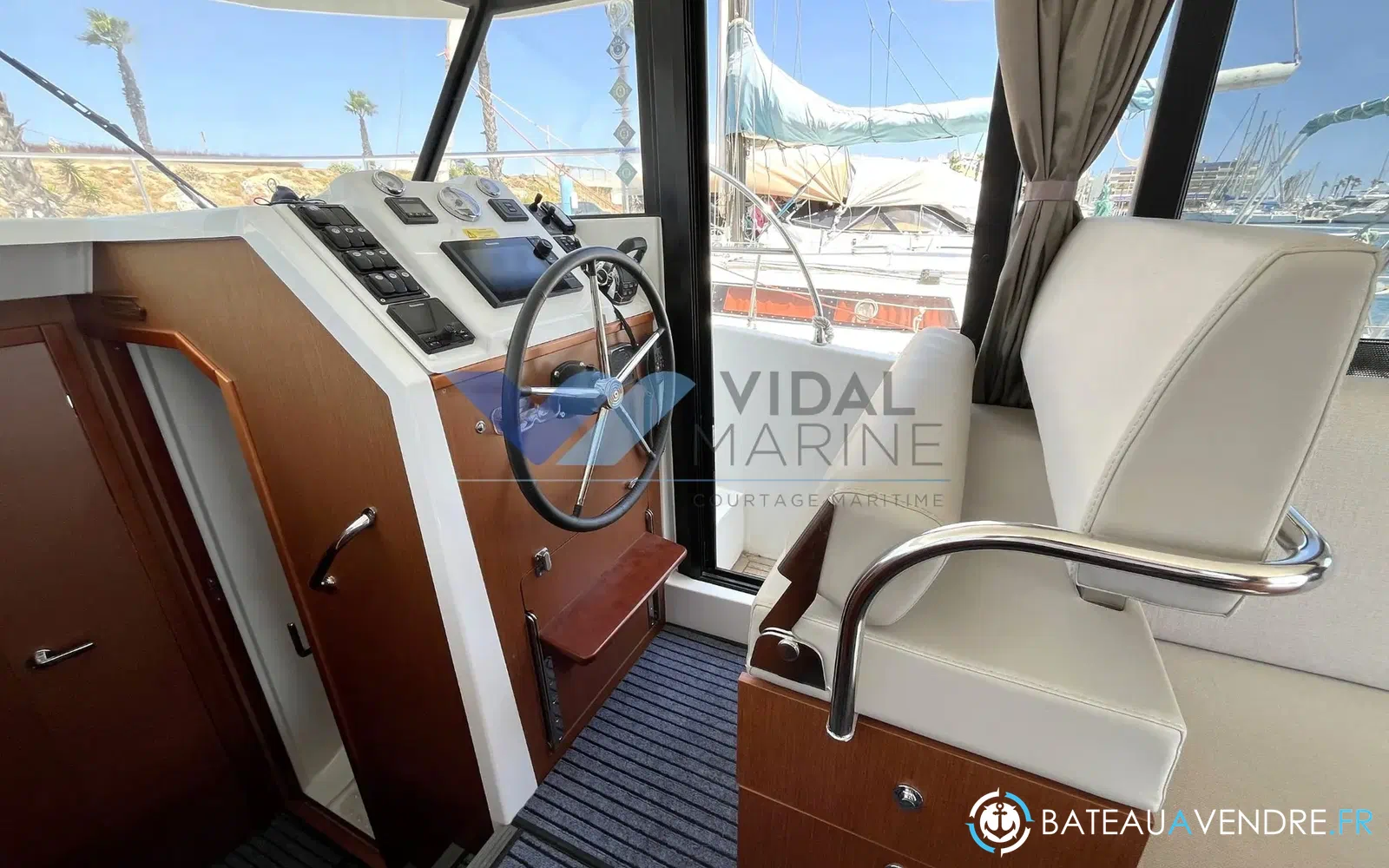 slider 5 Beneteau Swift Trawler 30