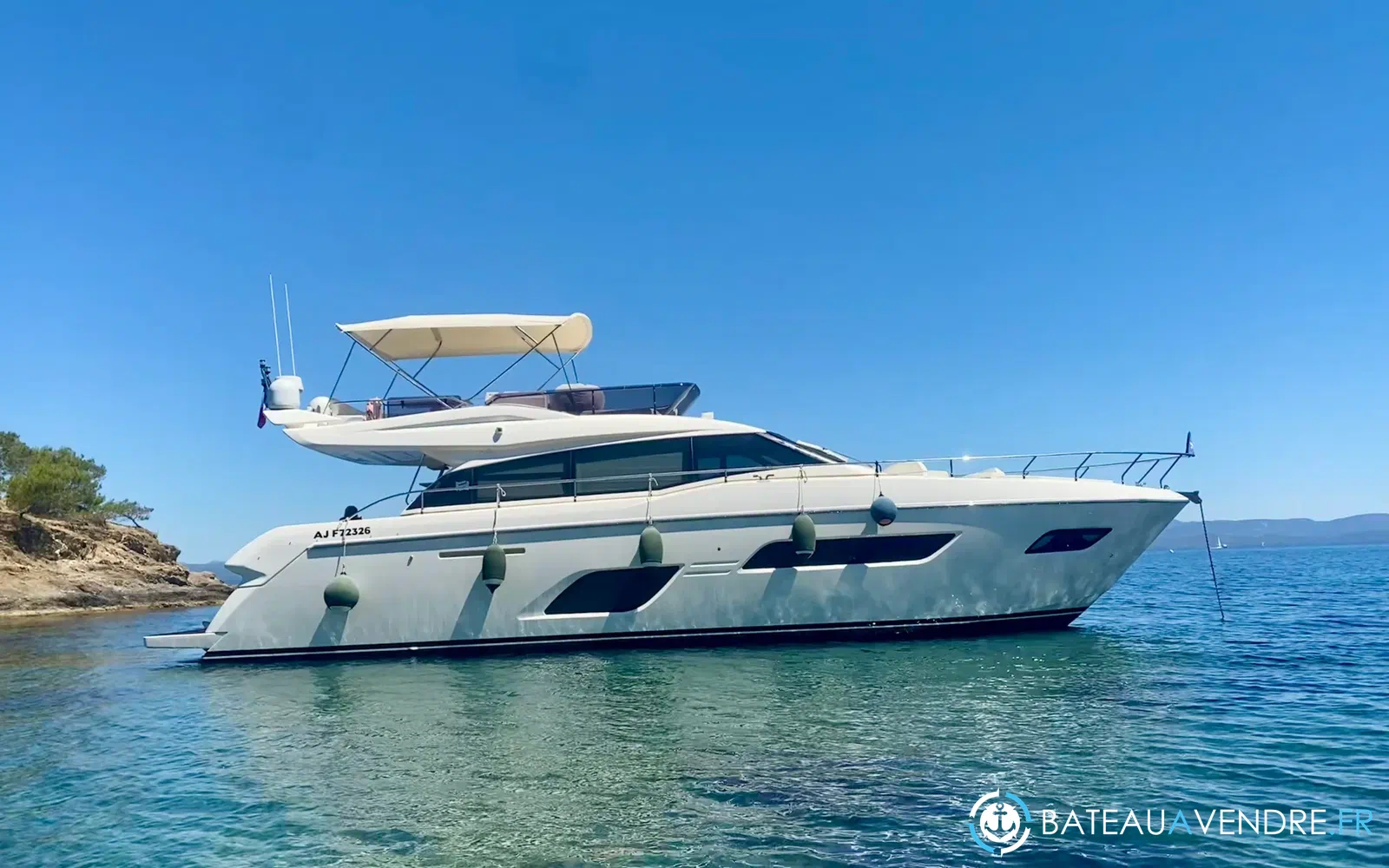 slider 0 Ferretti 550