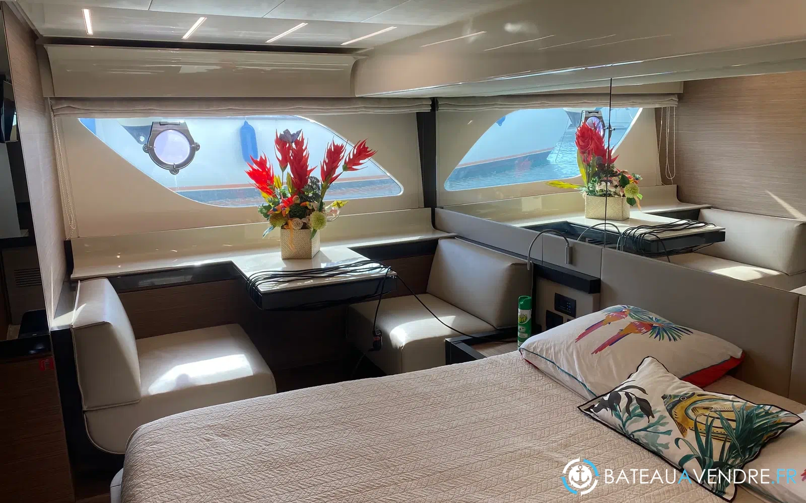 slider 20 Ferretti 550