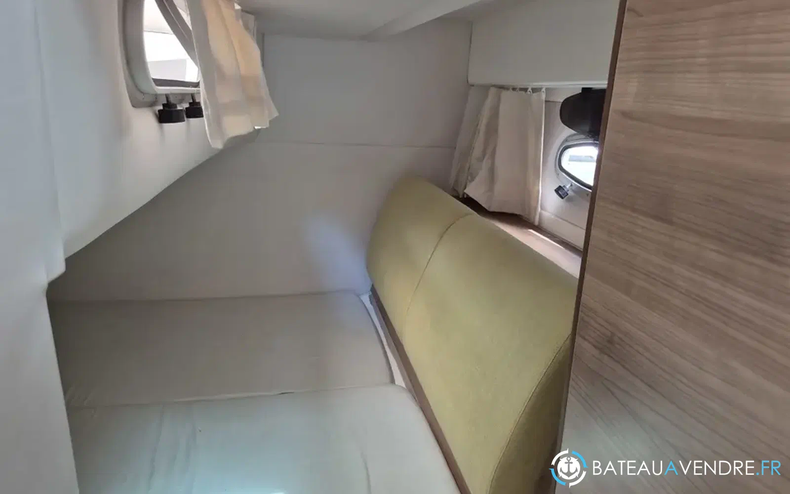 slider 32 Sealine SC 29