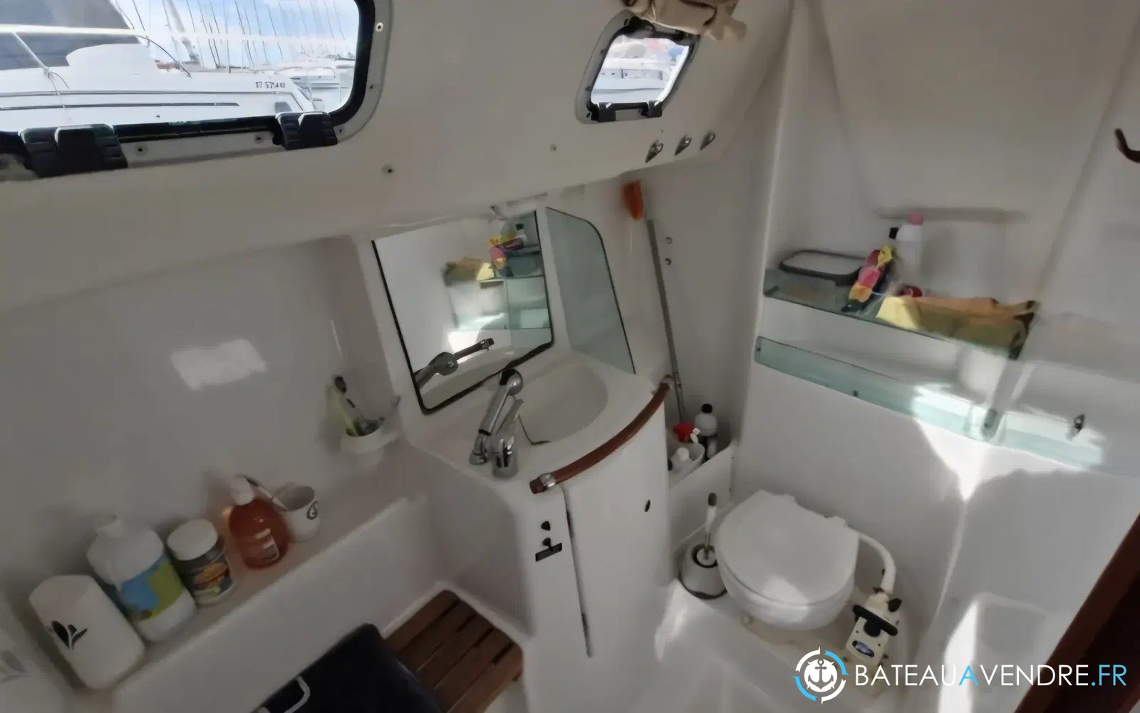 slider 15 Beneteau OCEANIS 323