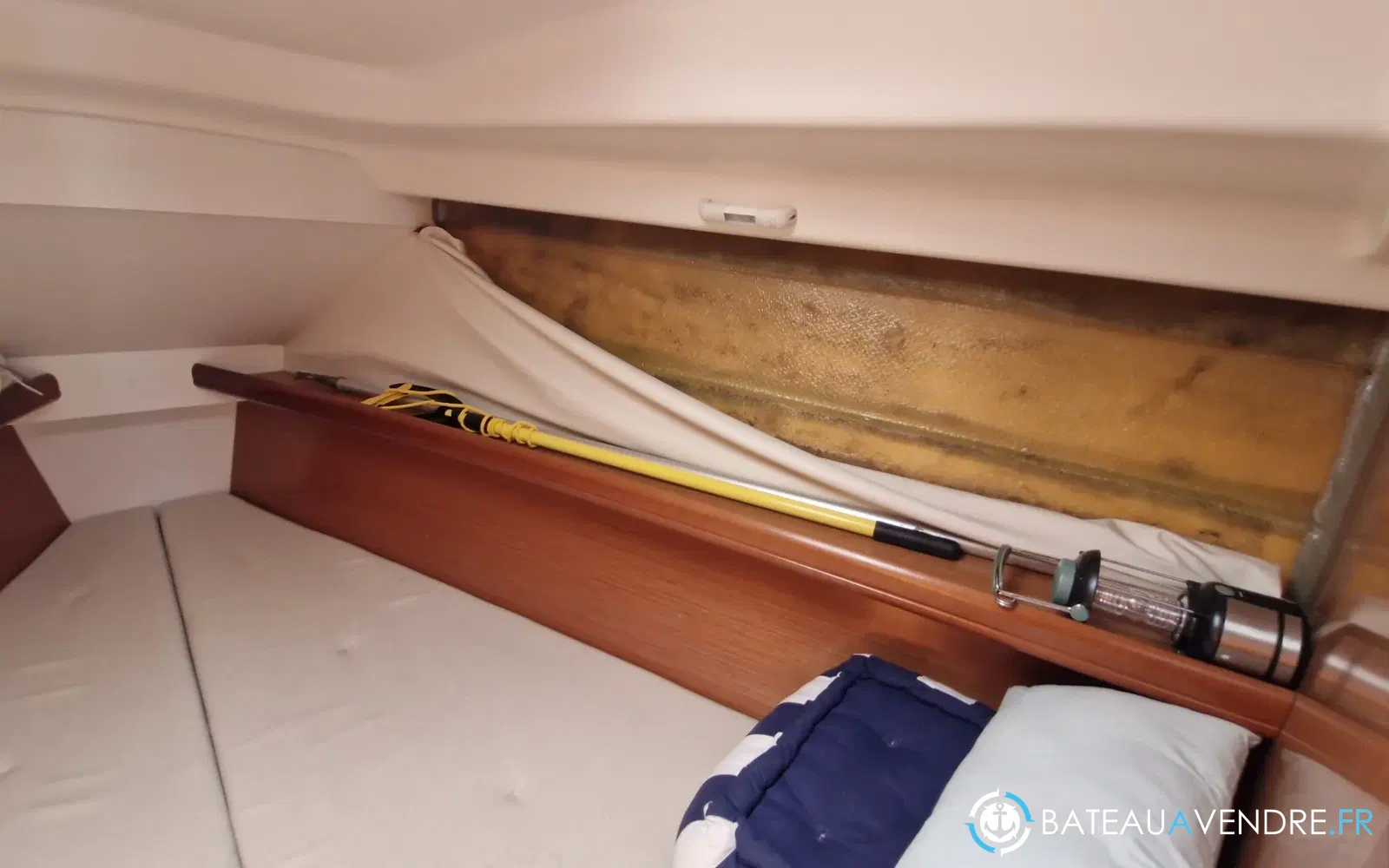 slider 17 Beneteau OCEANIS 323