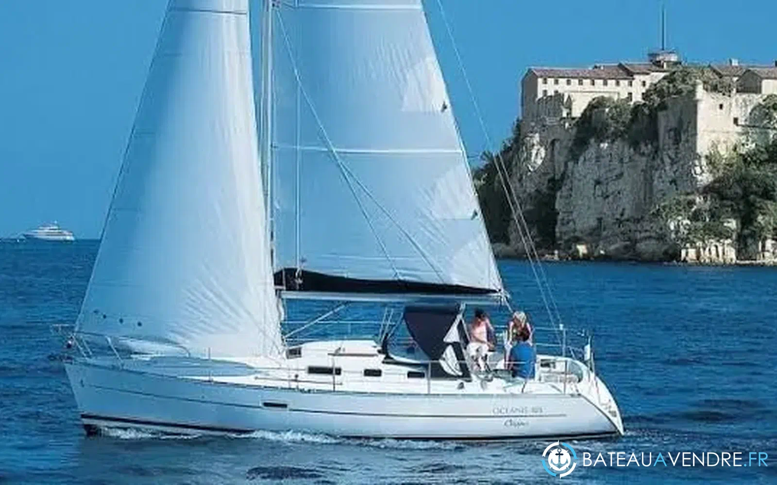 slider 1 Beneteau OCEANIS 323