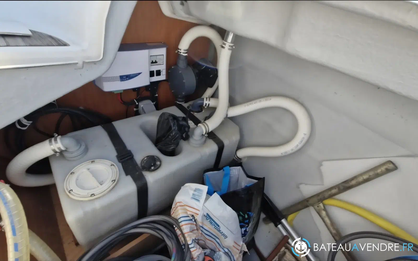 slider 27 Beneteau OCEANIS 323