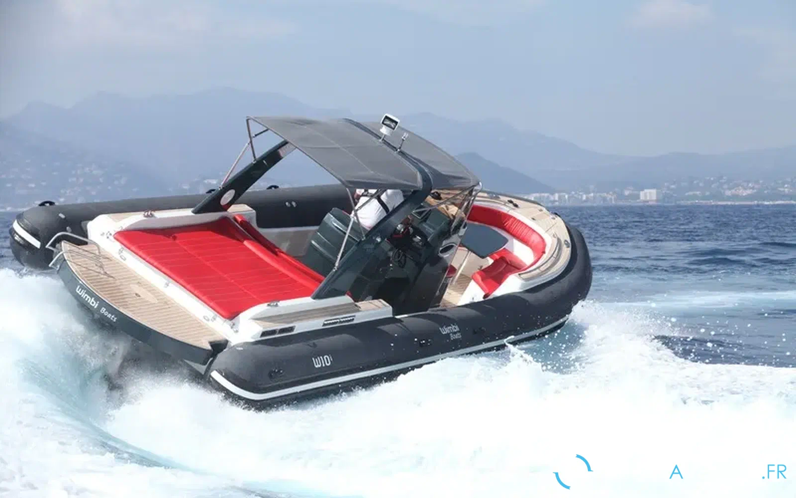 slider 1 Wimbi Boats W10i