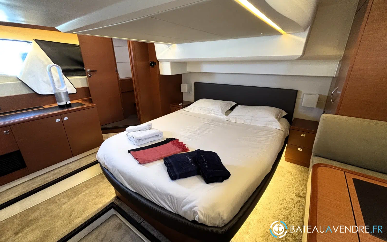 slider 30 Prestige Yachts 500 Fly