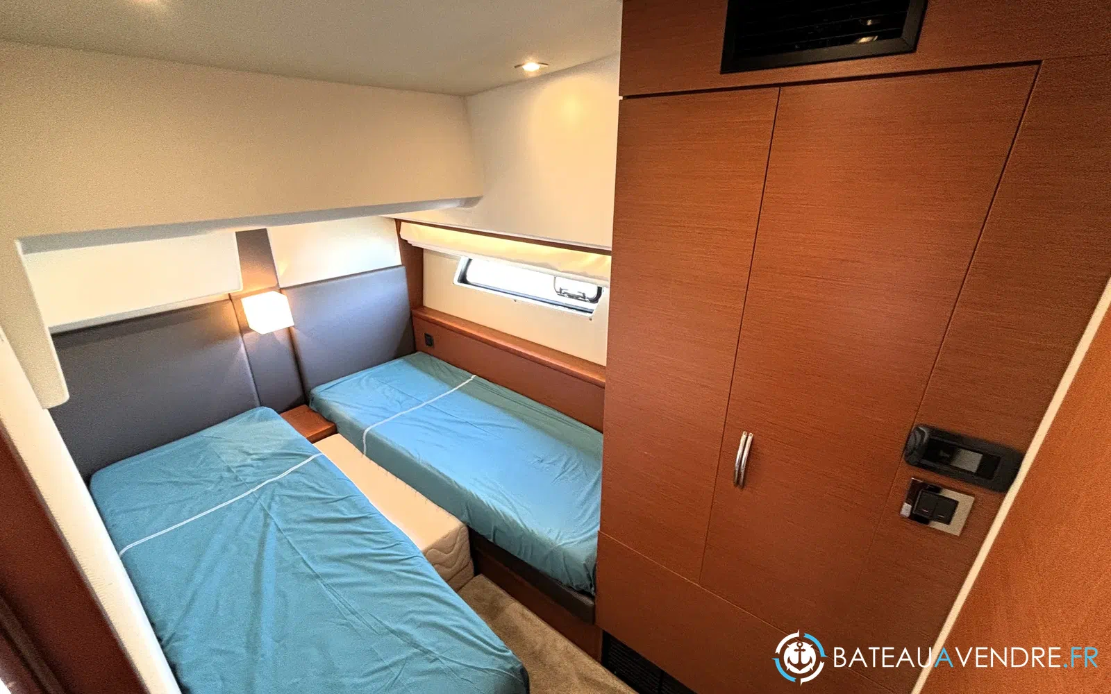 slider 38 Prestige Yachts 500 Fly