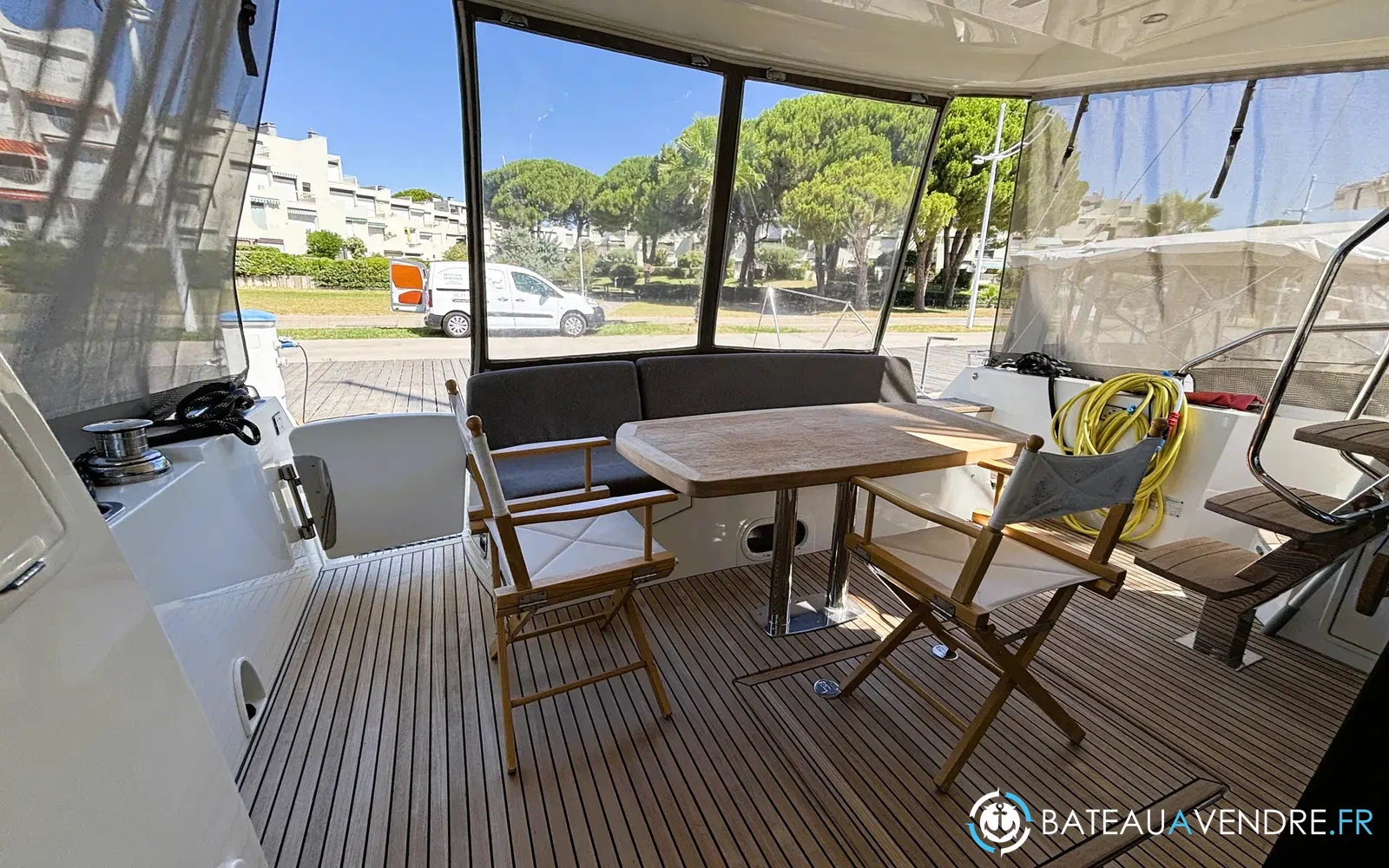 slider 4 Prestige Yachts 500 Fly