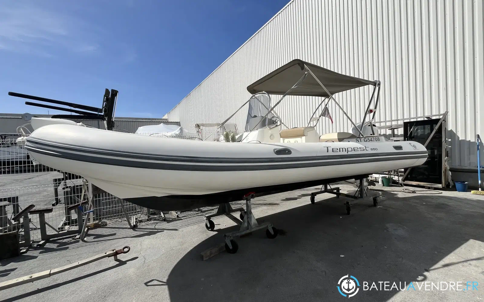 slider 0 Capelli Tempest 650
