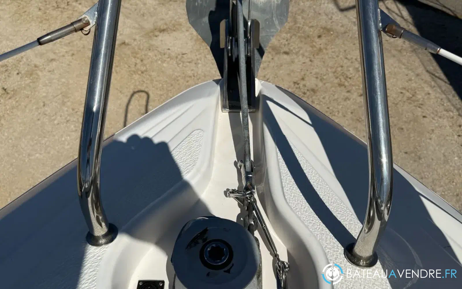 slider 23 Astondoa 40 Open