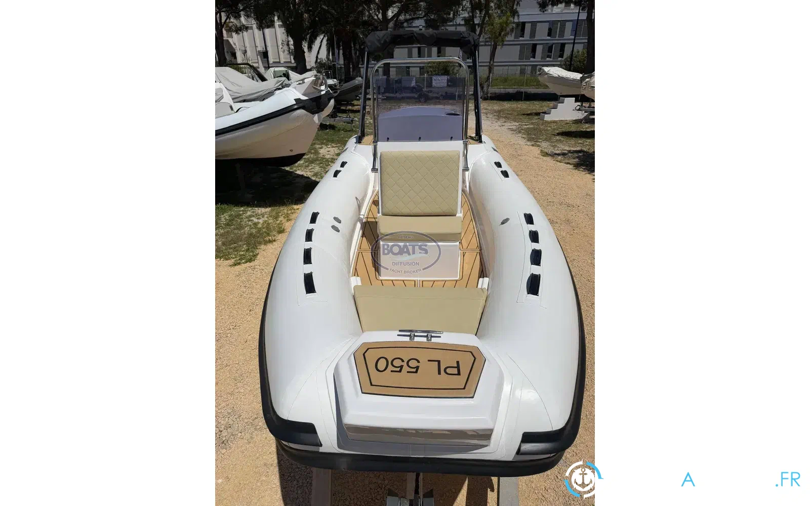 slider 5 Tiger Marine Pro Line 550