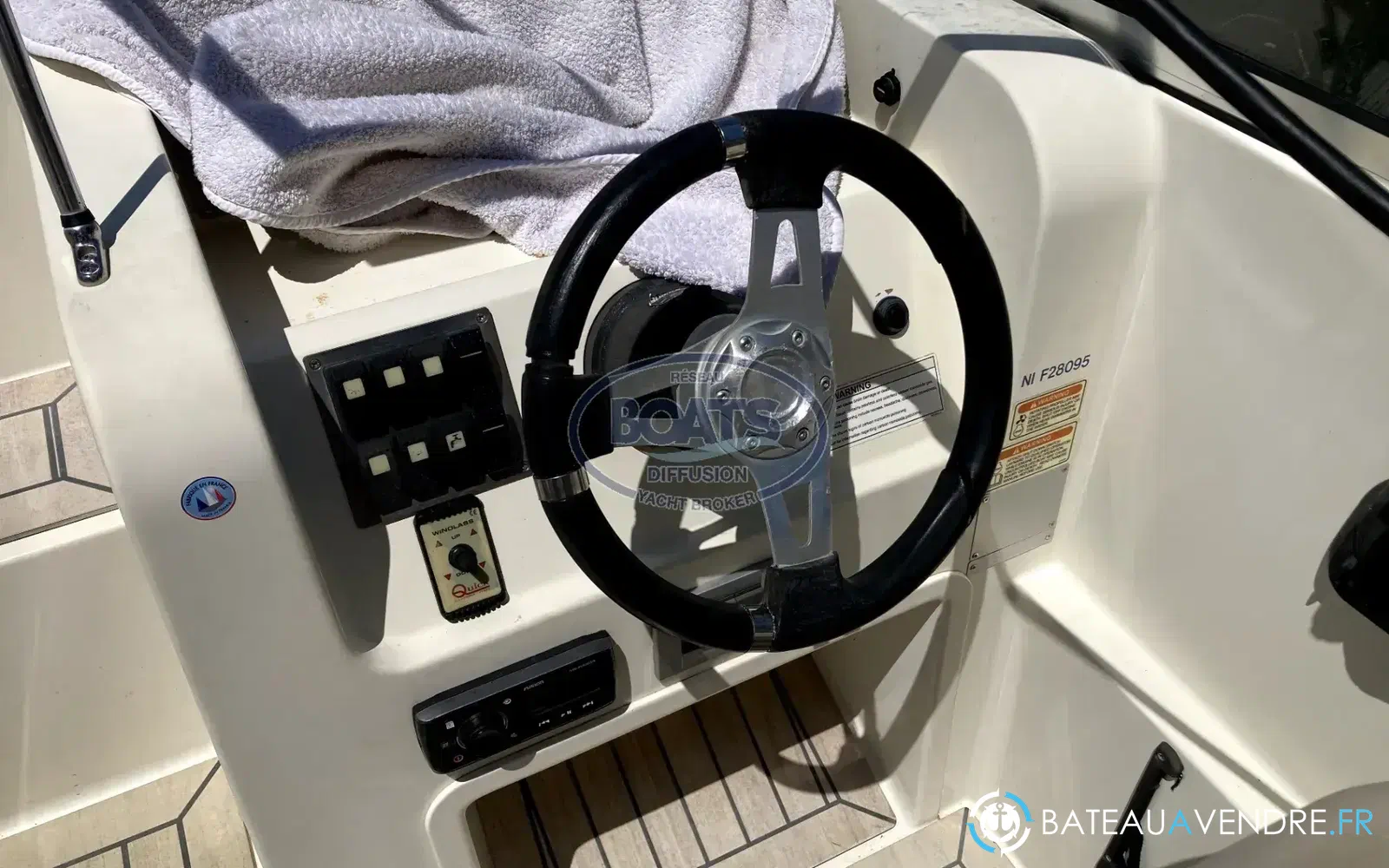 slider 4 Quicksilver Activ 645 Cabin