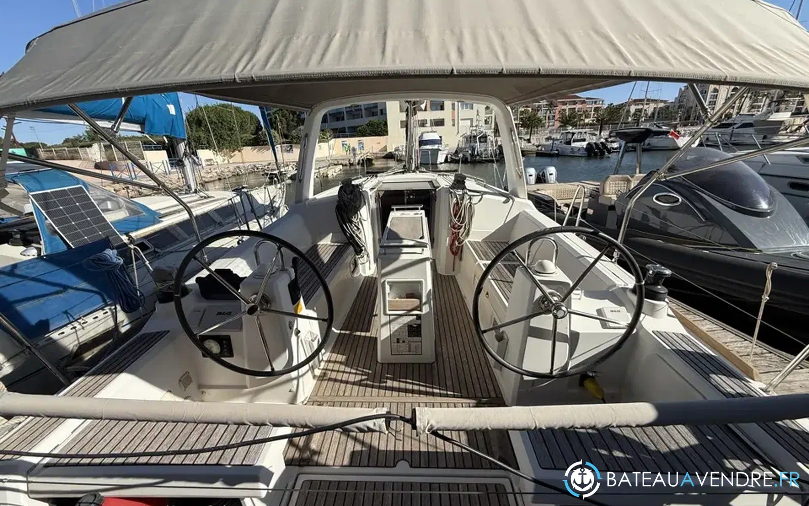 slider 2 Beneteau Oceanis 35