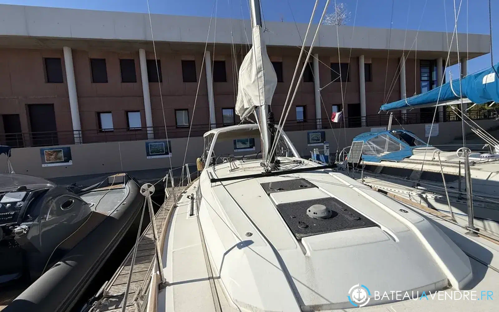slider 4 Beneteau Oceanis 35