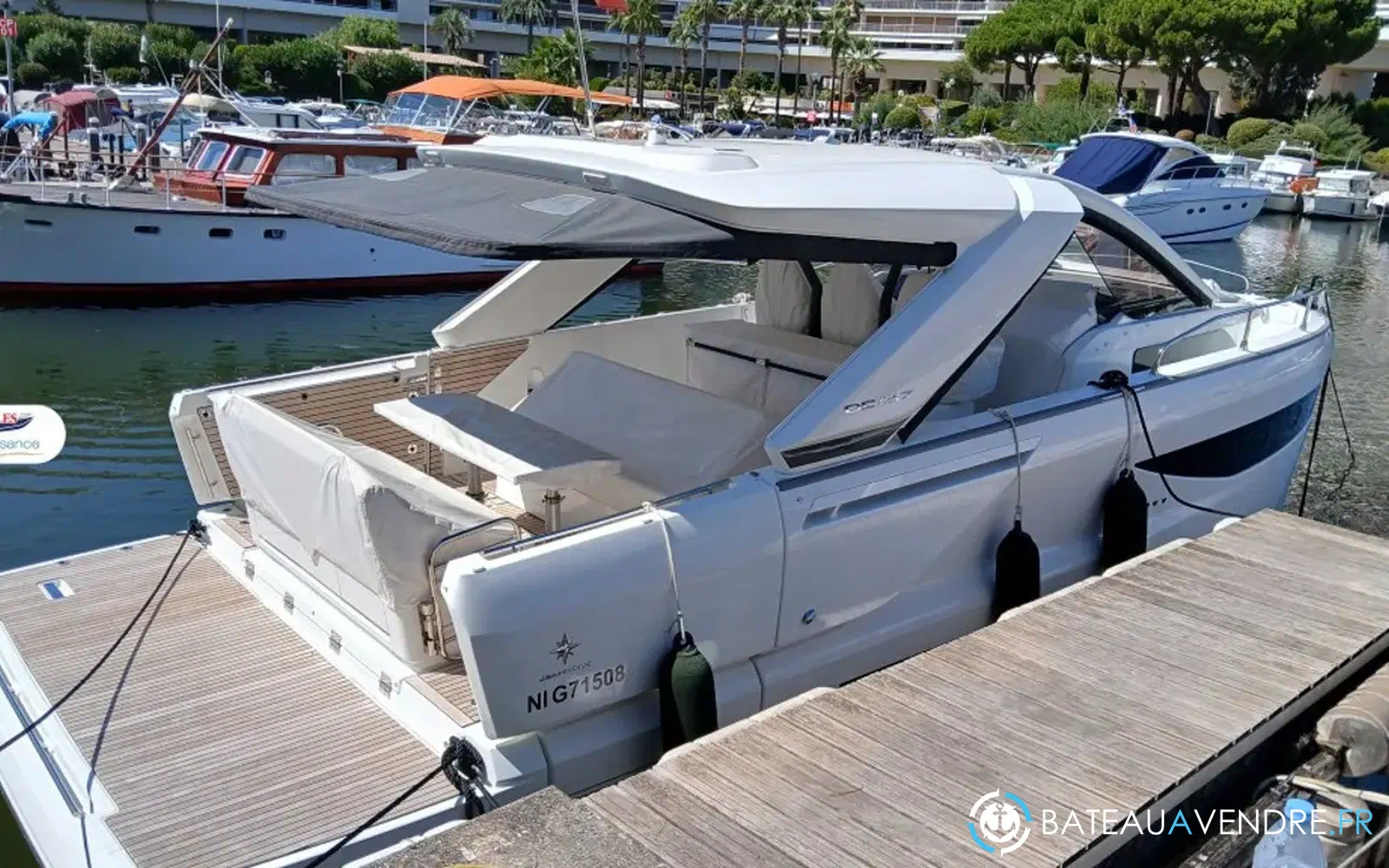 slider 1 Jeanneau DB 37