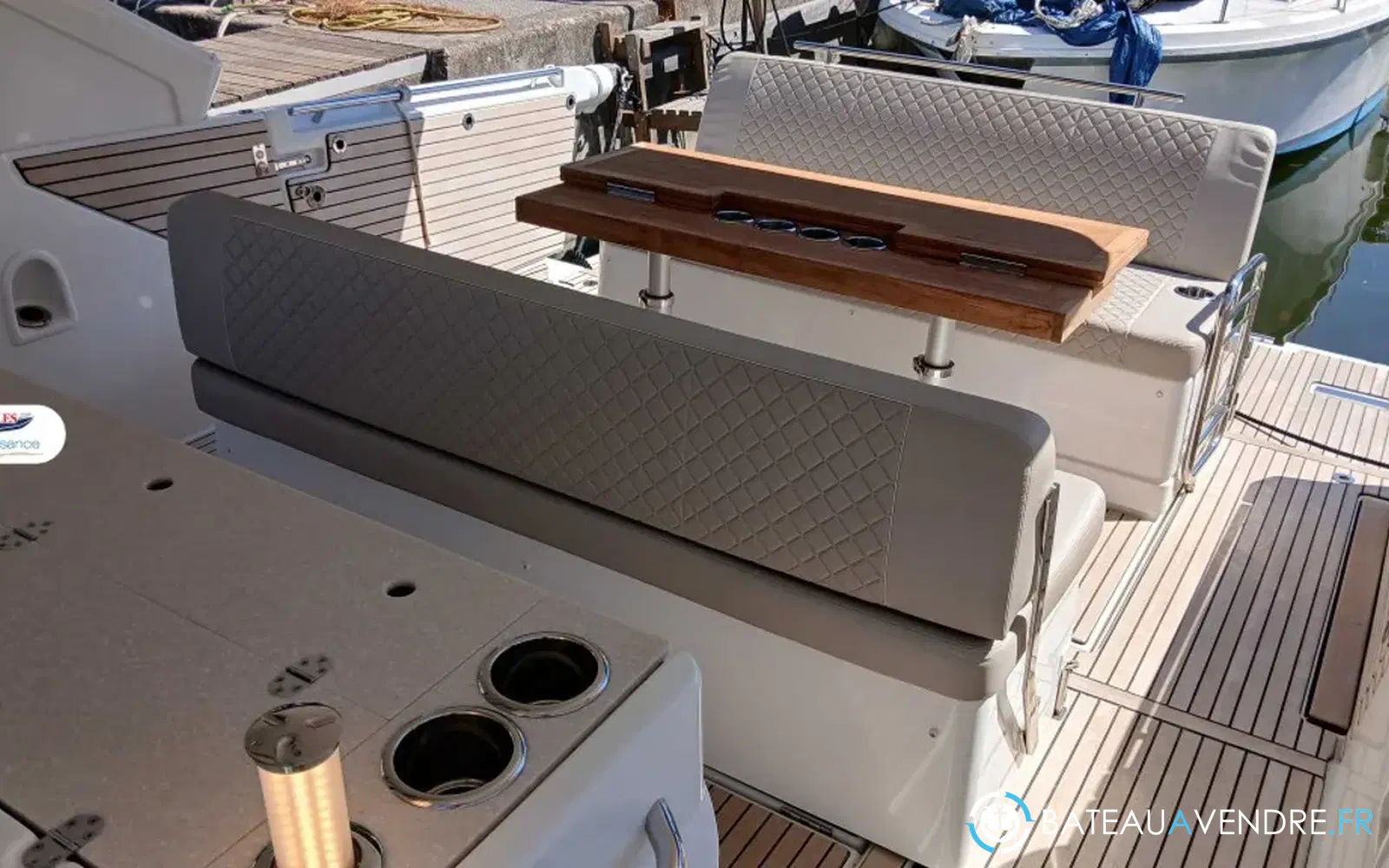 slider 4 Jeanneau DB 37