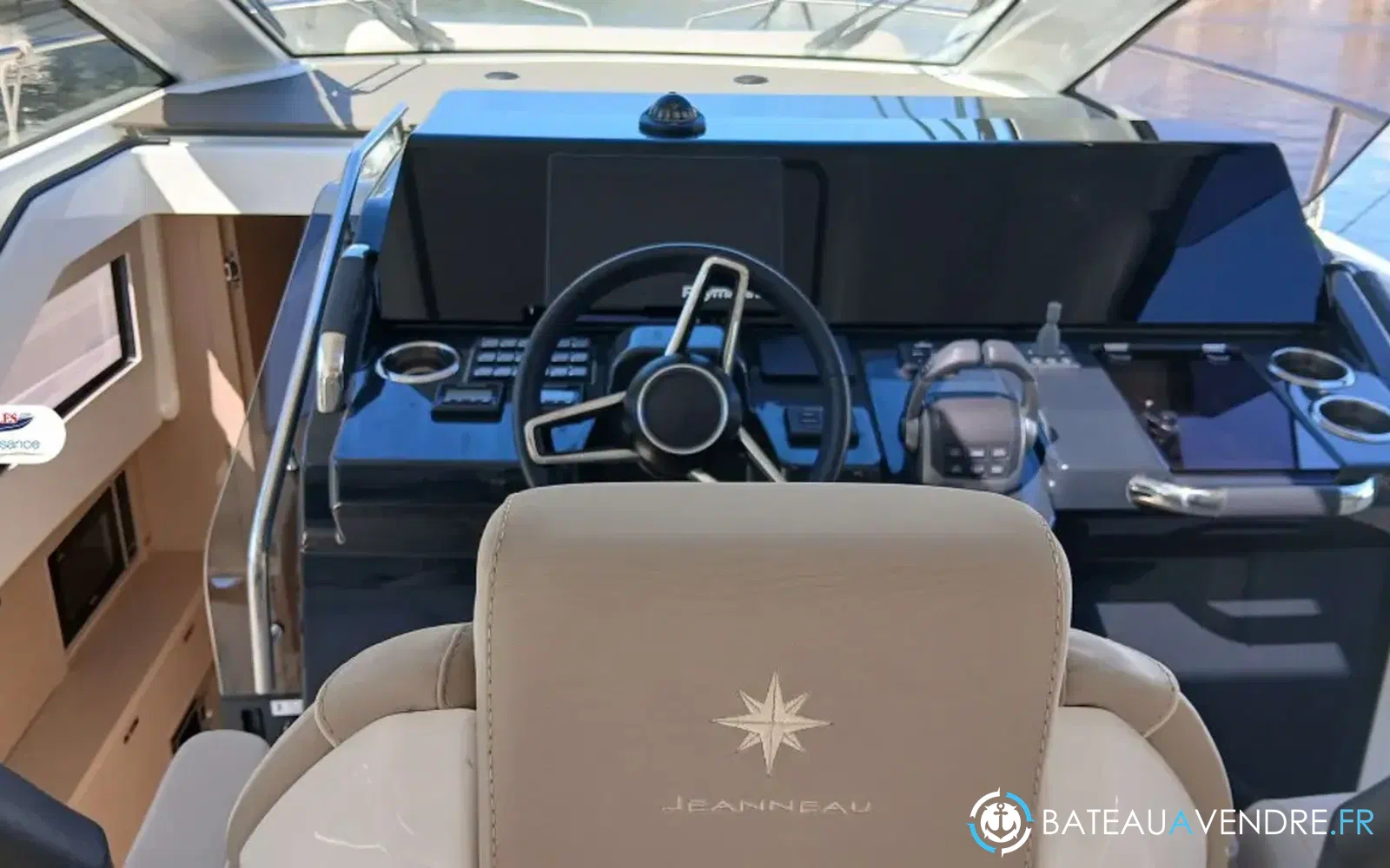 slider 8 Jeanneau DB 37