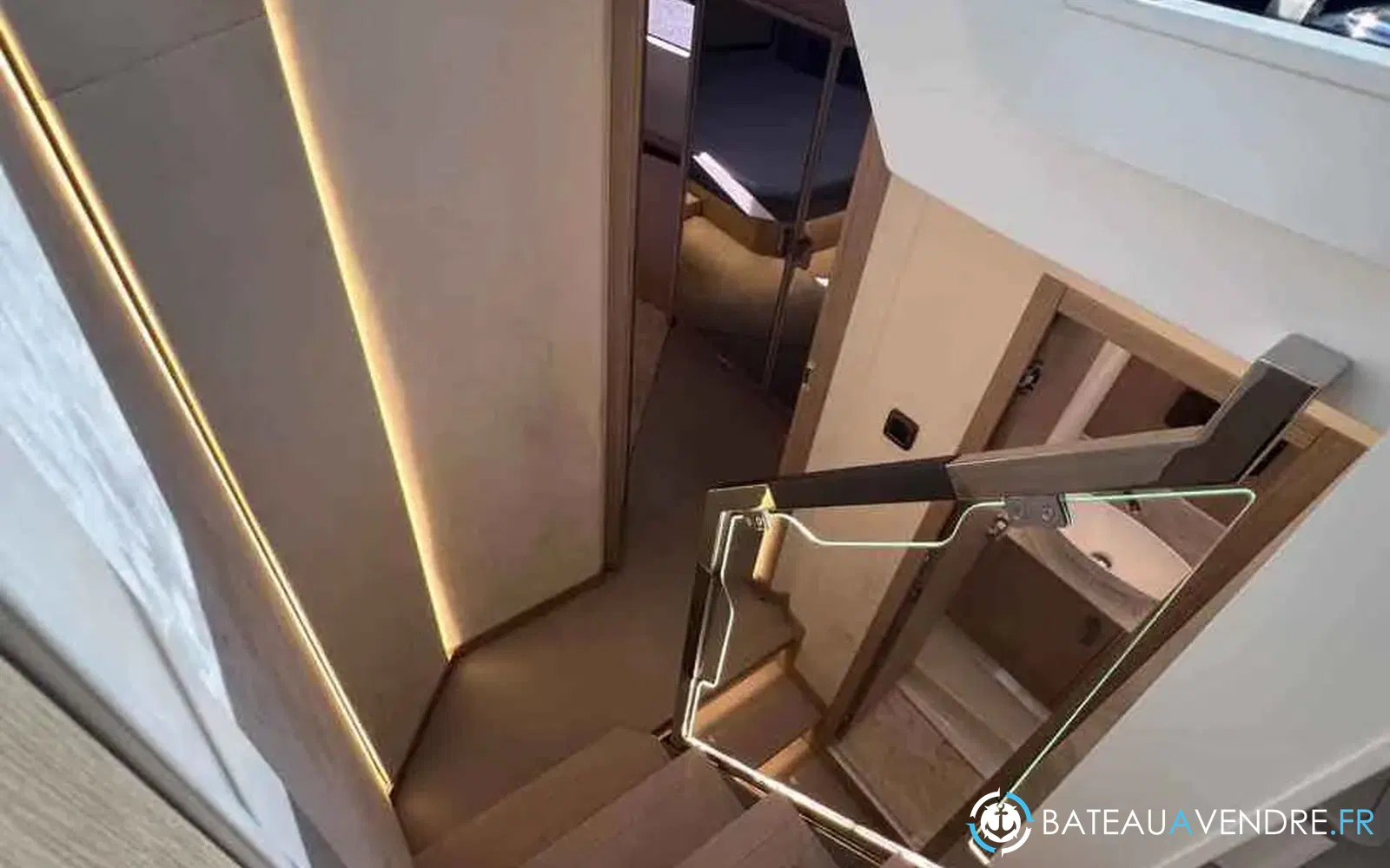 slider 11 Prestige Yachts F5.7