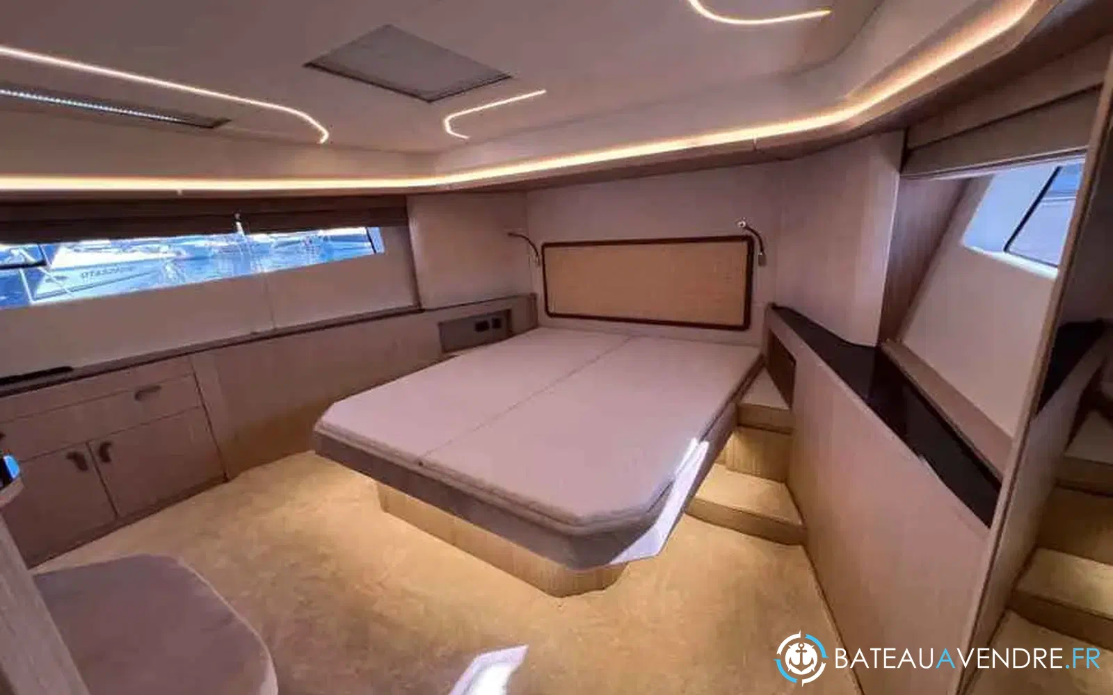 slider 12 Prestige Yachts F5.7