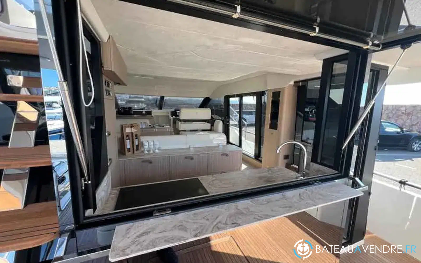 slider 5 Prestige Yachts F5.7