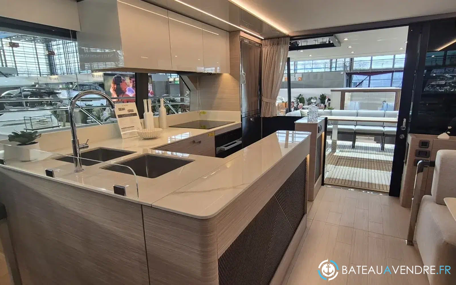 slider 15 Prestige Yachts M48