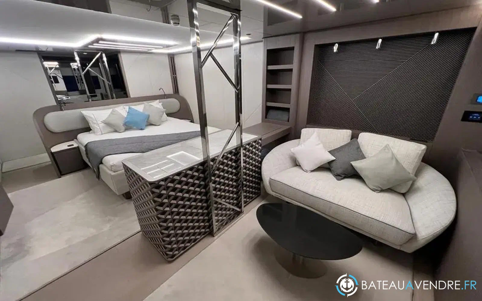 slider 18 Prestige Yachts M8