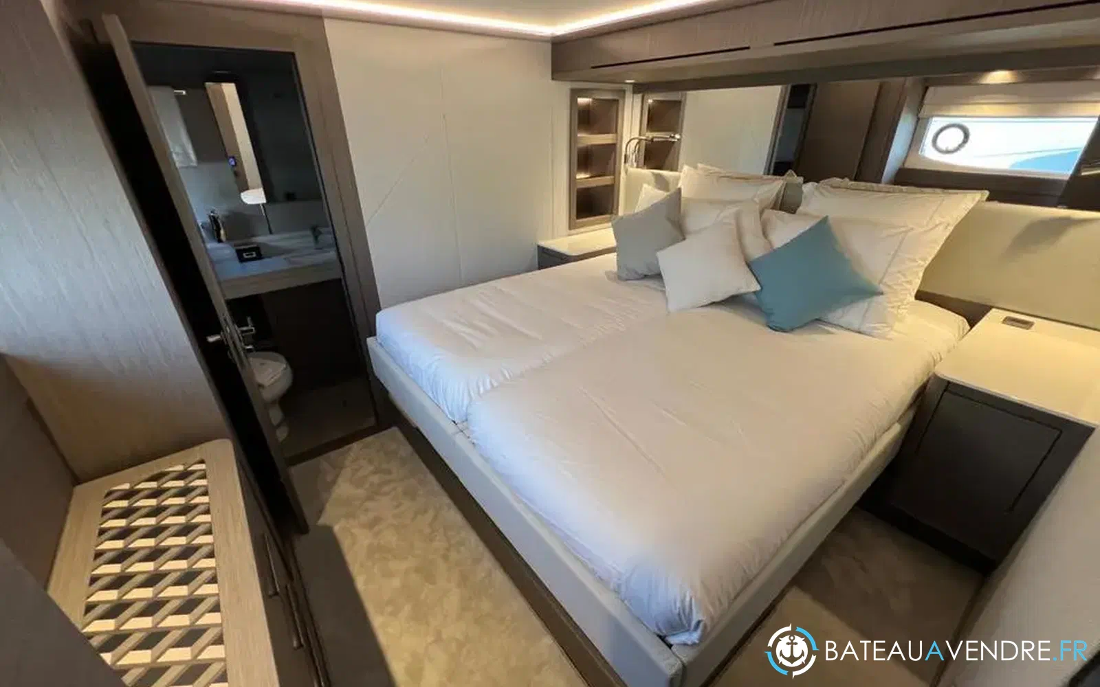 slider 25 Prestige Yachts M8