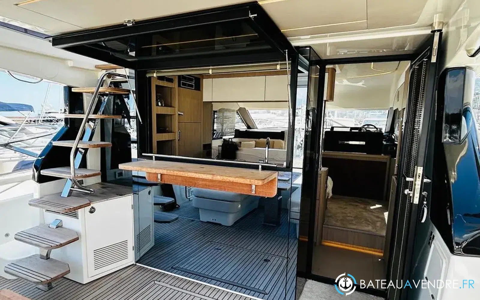 slider 14 Prestige Yachts F4.9
