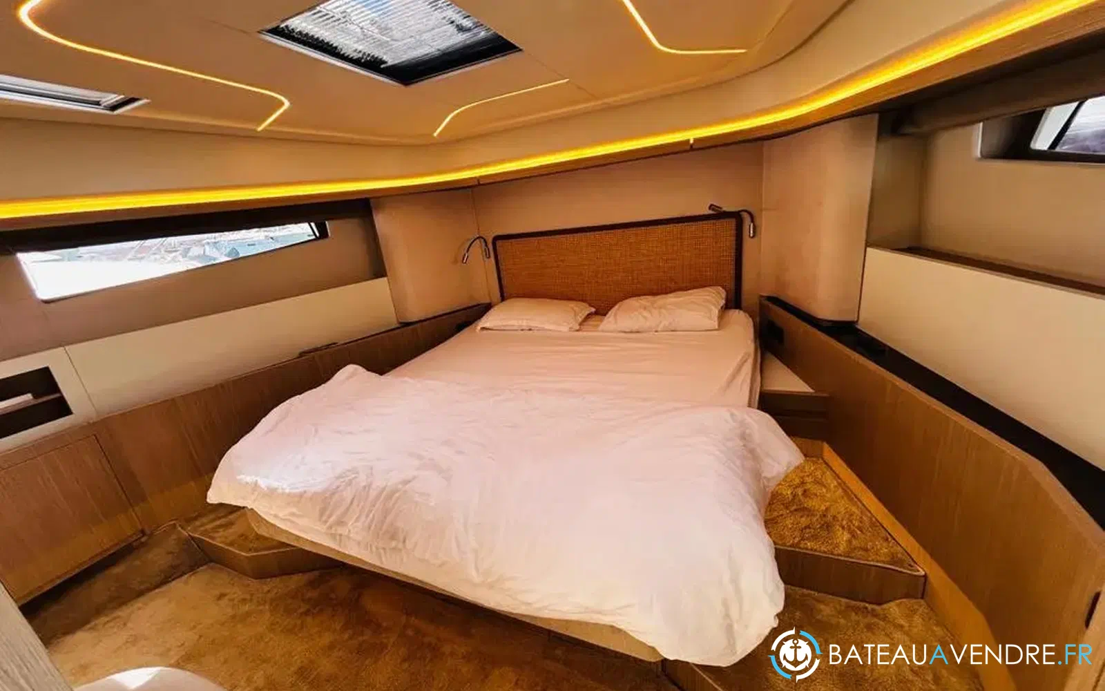 slider 22 Prestige Yachts F4.9