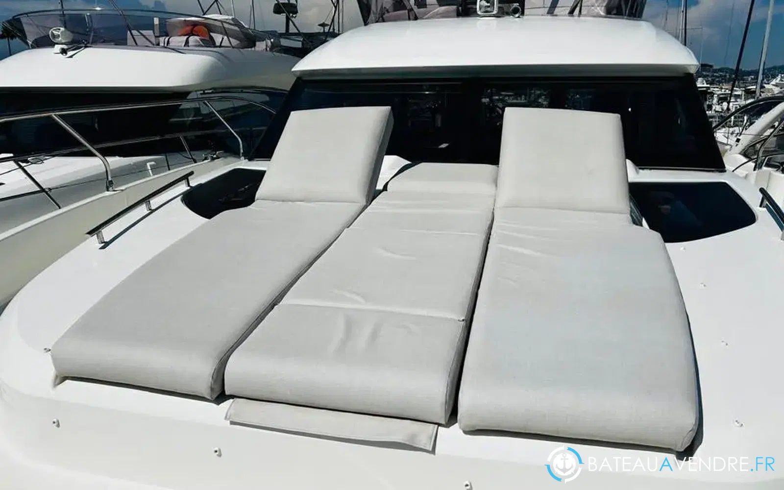 slider 28 Prestige Yachts F4.9