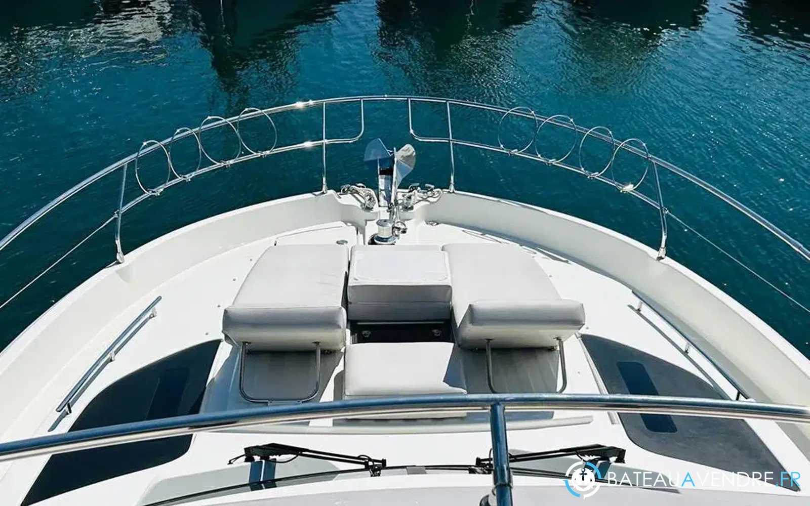 slider 29 Prestige Yachts F4.9