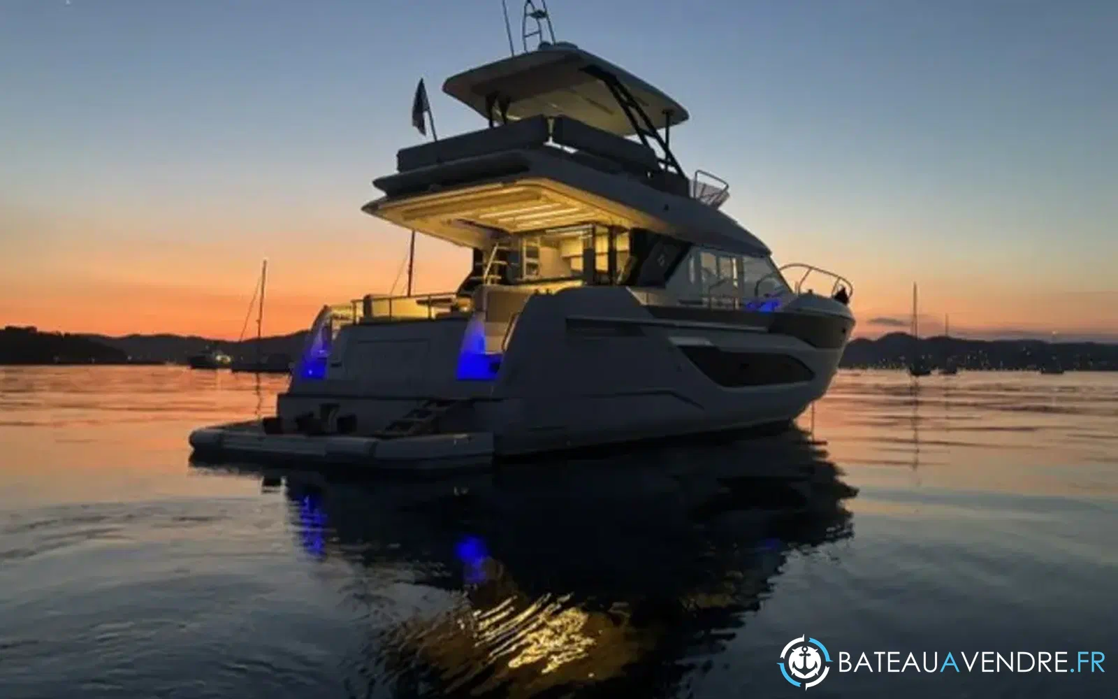 slider 3 Prestige Yachts F4.9